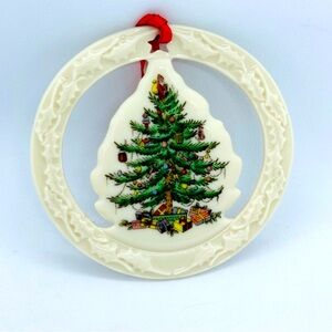Spode Round Christmas Tree Ornament Merry Christmas Embossed Leaves 3.25” NO BOX